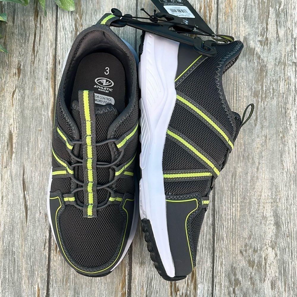 Little Boys Bungee Slip-On Athletic Active Sneakers Shoes Size 3 - Picture 2 of 10